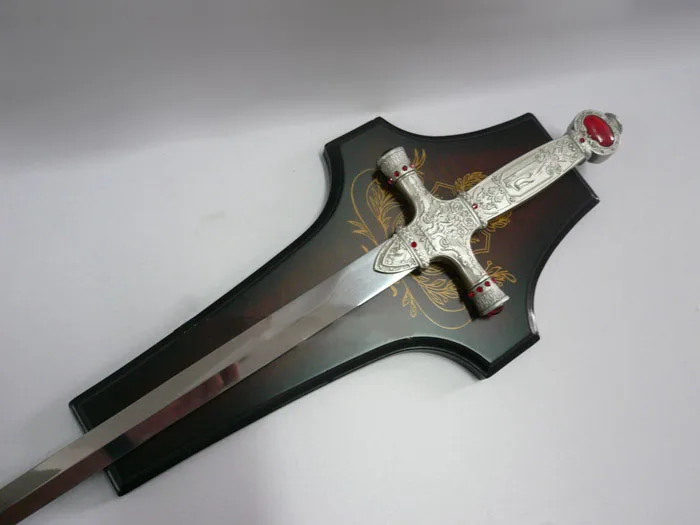 

S0141 NEW MOVIE HARRY POTTER GRYFFINDOR SWORD RED RUBY HANDLE W/ WALL PLAQUE 32"