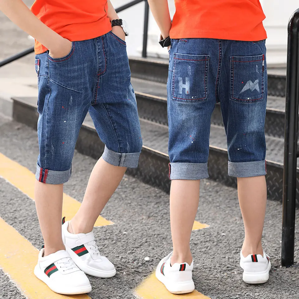 Для маленьких мальчиков Джинсовые шорты Летний стиль средней длины для маленьких мальчиков трусы, плавки для мальчика с принтом «Повседневное джинсы для маленьких мальчиков детские шорты модные мягкие прямые шорты, брюки