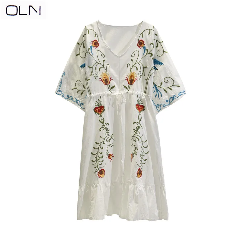 Весеннее Новое богемное платье с цветочной вышивкой в стиле ретро, свободное платье с широкими рукавами
