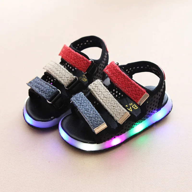

2018 high quality LED lighted unisex baby first walkers summer Hook^Loop baby shoes candy color glowing baby sneakers