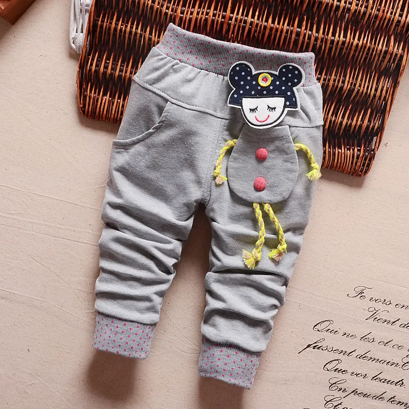 2812734158_926338012