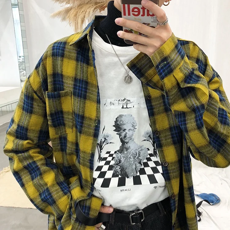 9 (23)