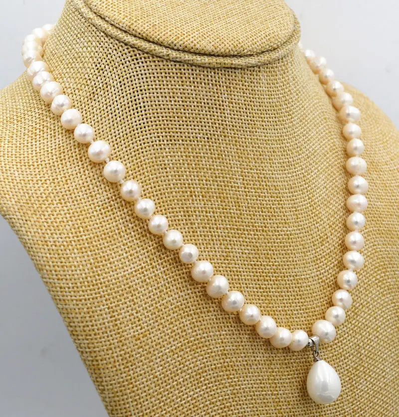 7 8mm White Akoya Cultured Pearl & 12x16mm Shell Pearl Pendant Necklace