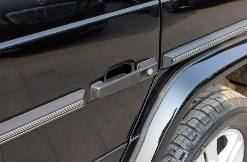 Реальные углеродного волокна авто наружная Дверная ручка Крышка для Mercedes Benz G Class W463 W464 G65 G55 G63 G500 G550 G350 2009