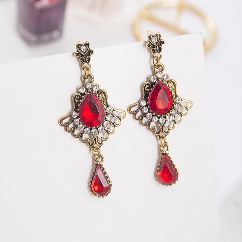 

Trendy Full Rhinestone Vintage Metal Hollow Geometric Earrings For Women Long Water Drop Crystal Dangle Jewelry Brincos 6A4003