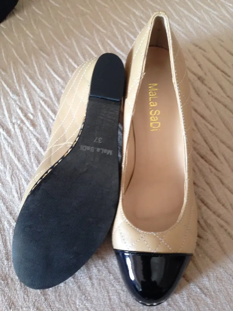 Fashion Women Office Lady Pumps Ling Genuine Leather High Heels Wedges Gold Color Chain Round Toe Shoes Size 35-40 Fashion Women Office Lady Pumps Ling Genuine Leather High Heels Wedges Gold Color Chain Round Toe Shoes Size 35-40