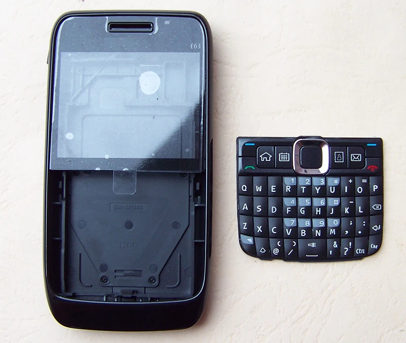 

White Black Full Housing Cover Case Case Keypad Keyboard for Nokia E63 with Screwdriver Open Tools