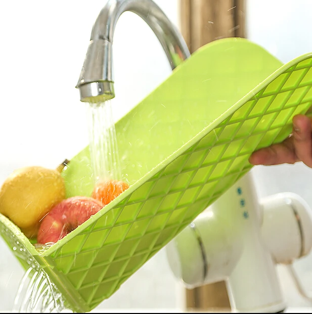 

Free Shipping Multifunctional Foldable Drain and Plastic Cutting Board Chopping Boards Kitchen Supplies Colors Vary (00125)