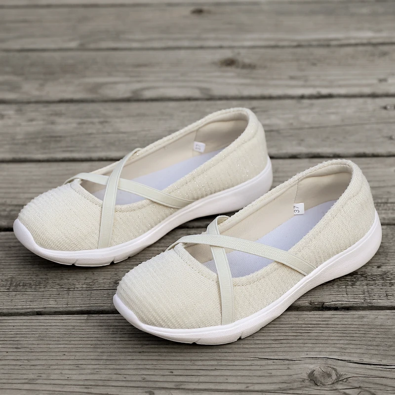 

TOSJC lady Vulcanized Shoes light weight loafer lady flat shoes zapatos de mujer red color Elastic band