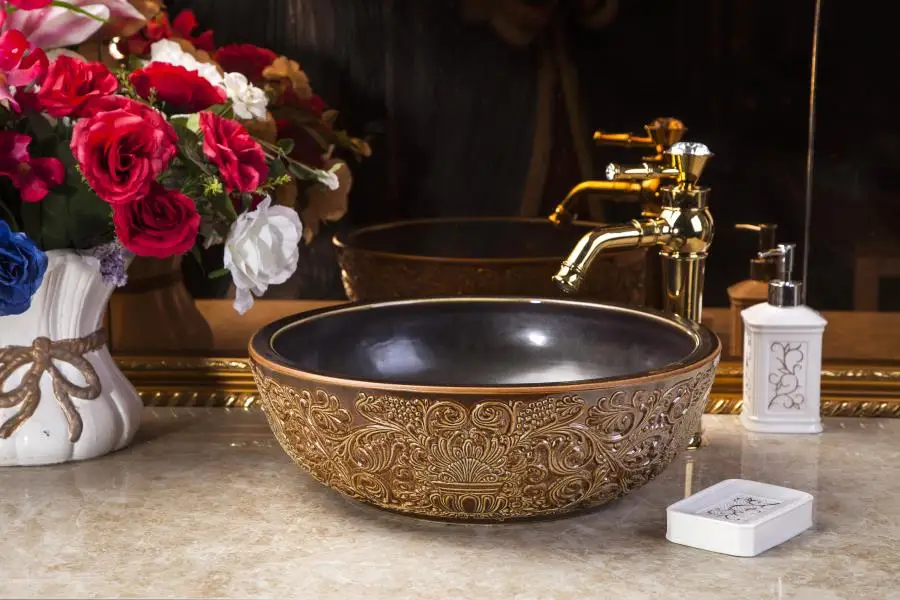Blue And White Antique style art ceramic porcelain wash basin bathroom round ceramic hand basin (1)