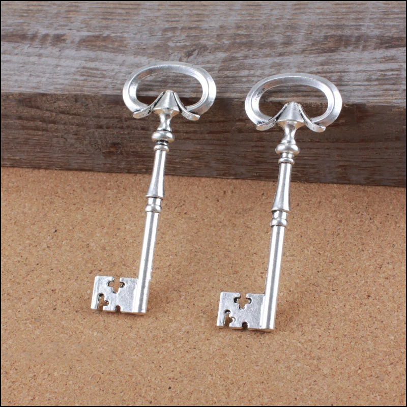 

1 PC Hot Sale High quality Antique Silver Charm Key Charms Pendant For Necklace Bracelet Jewelry Accessories Fashion Jewelry