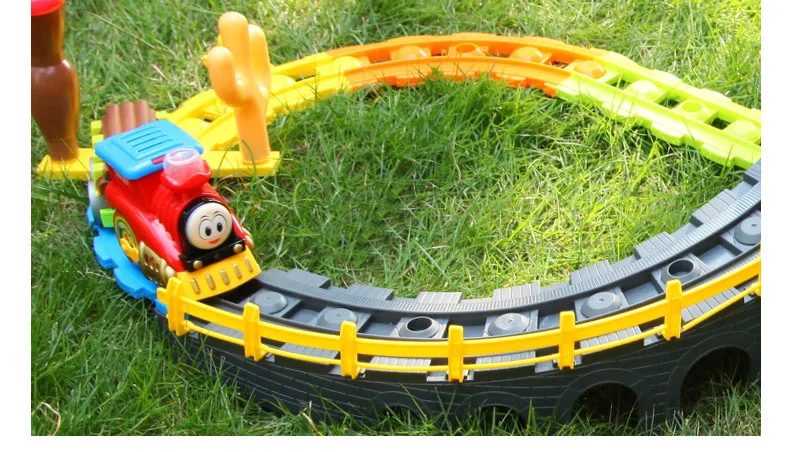 630pcs klassischer Zug Train Modell Bausteine Kinderspielzeug Geschenk Sets 