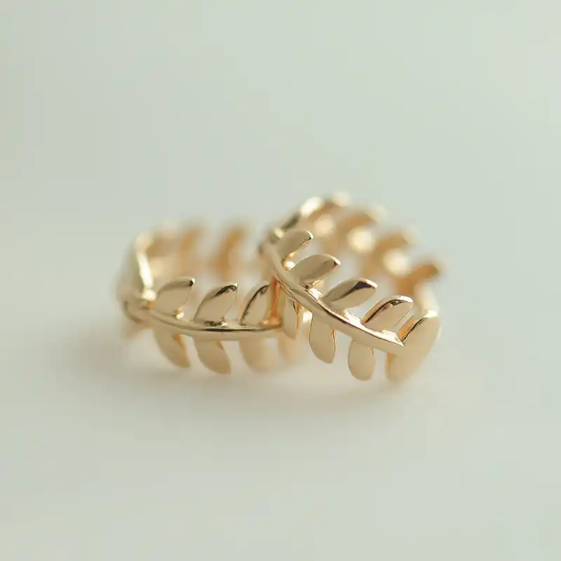 Модные позолоченный листья оливы серьги-кольца для женщин 925 стерлингового серебра маленькие женские листья круг серьги