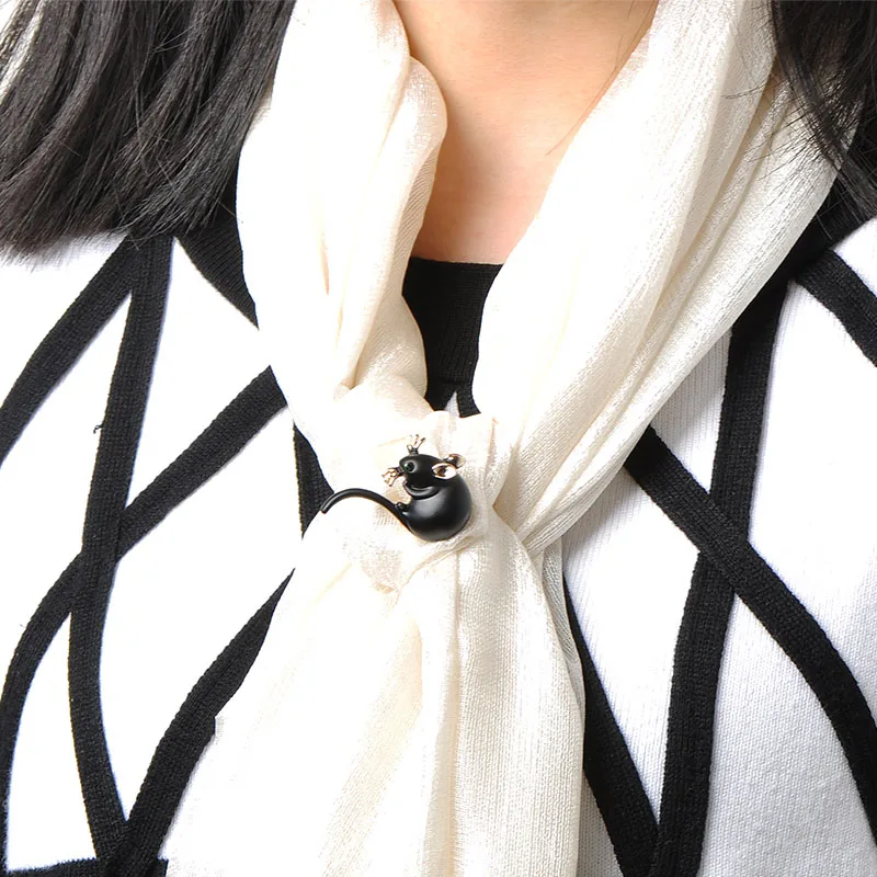 Blucome Cute Black Mouse Brooch Gold-color Alloy Animal Brooches For Scarf Sweater Corsage Accessories Lady Kids Jewelry Pins Up
