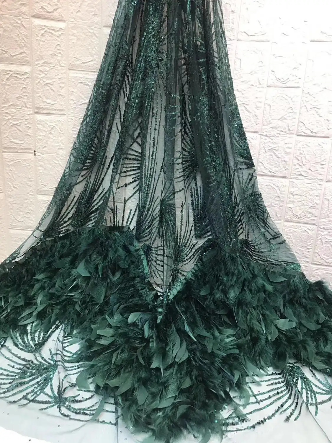 

Free shipping (5 yards/piece) high-end turquoise green sequined fringe lace fabric African French mesh lace fabric fashion party