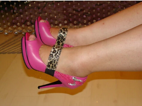 Модная обувь с конной гривой и леопардовым принтом; пикантная женская обувь; одна пара;