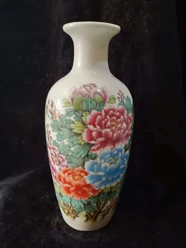 

Exquisite Chinese Collectible Handwork Porcelain Painted with Flowers Vase