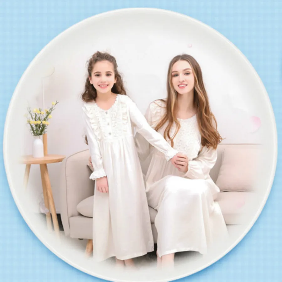 Online Spitze Baumwolle Frauen Familie Kleidung Mom Tochter Lose Nachthemd XXL Übergroßen Lolita Mid Kalb Bad Robe Mädchen Passenden Outfits