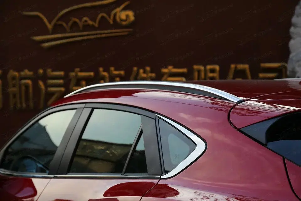 اكسسوارات السيارات عالية الجودة سبائك الألومنيوم المواد الشظية اللون حامل سقفي ل CX-4