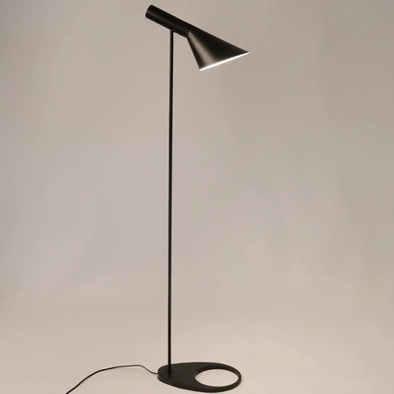 BOCHSBC Simple Nordic Floor Lamps Industrial Metal Stand Lights Fixture for Bedroom Living Room Study Modern LED Lampadaire BOCHSBC Simple Nordic Floor Lamps Industrial Metal Stand Lights Fixture for Bedroom Living Room Study Modern LED Lampadaire
