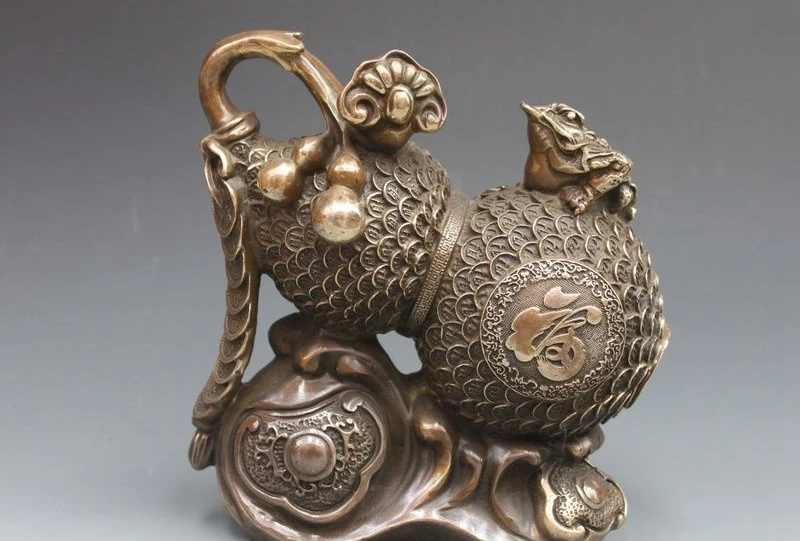 

China Folk Copper Bronze Attract Wealth Golden toad Home Fengshui Gourd Statue a 0518