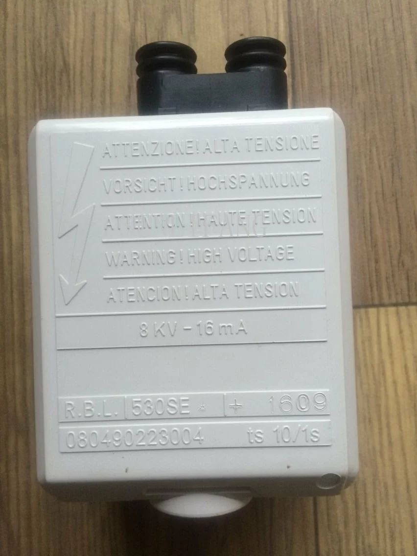 

Free shipping RIELLO Controller Control Box 530SE 530E Compatible for RIELLO 40G Oil Burner Controller