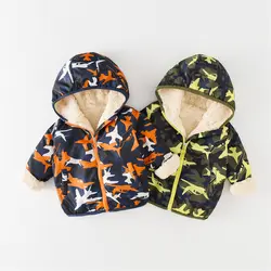 Одежда для новорожденных мальчиков и девочек весенние камуфляжные детские куртки на осень-зиму с капюшоном теплая плюс бархат Костюмы