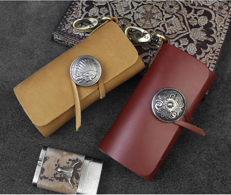 

Matte oil wax skin Embossing key wallets genuine leather Tang grass pattern Ancient silver button