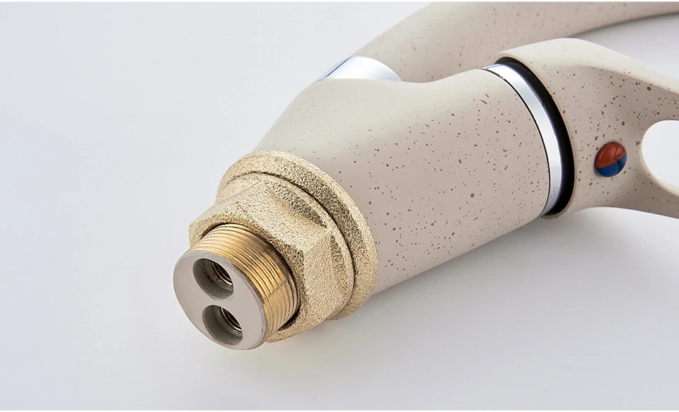 LEDEME Color Kitchen Faucet Mixer Water Tap Single Holder Single Hole Kitchen Faucets Spray Paint Rotation Rubinetto Cucina