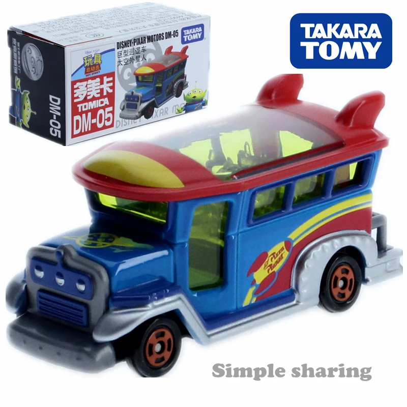 

TAKARA TOMY TOMICA DISNEY MOTORS DM05 giant CRUISER mould Diecast anime figure extraterrestrial car toy hot pop baby Toys