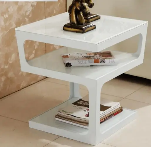 Simple modern sofa corner. Metal tempered glass multi-layer white edge table. Small tea table.. Simple modern sofa corner. Metal tempered glass multi-layer white edge table. Small tea table..