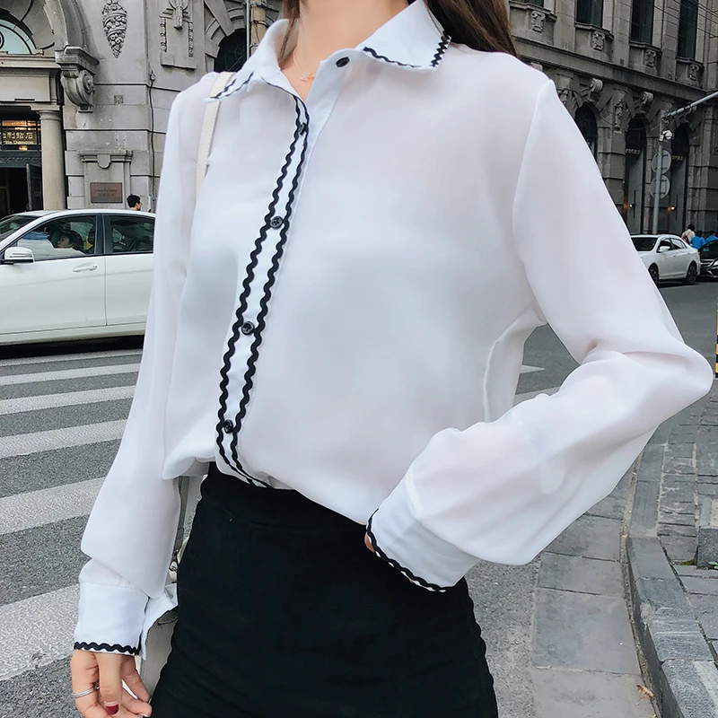 

2019 autumn new female preppy style lantern sleeve chiffon shirts turn-down collar single-breasted fashion blouse nice