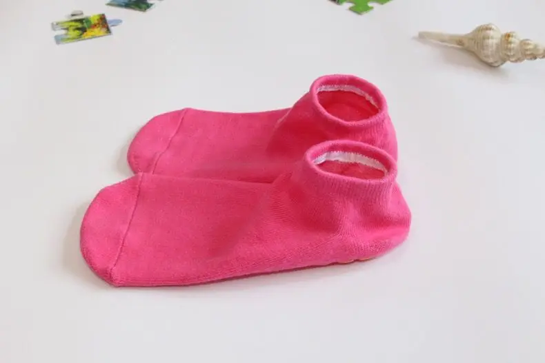 Autumn / Winter Warm Non-slip Floor Socks Boy and Girl Towel Socks Home Cotton Candy Color Fluffy Ankle Thick