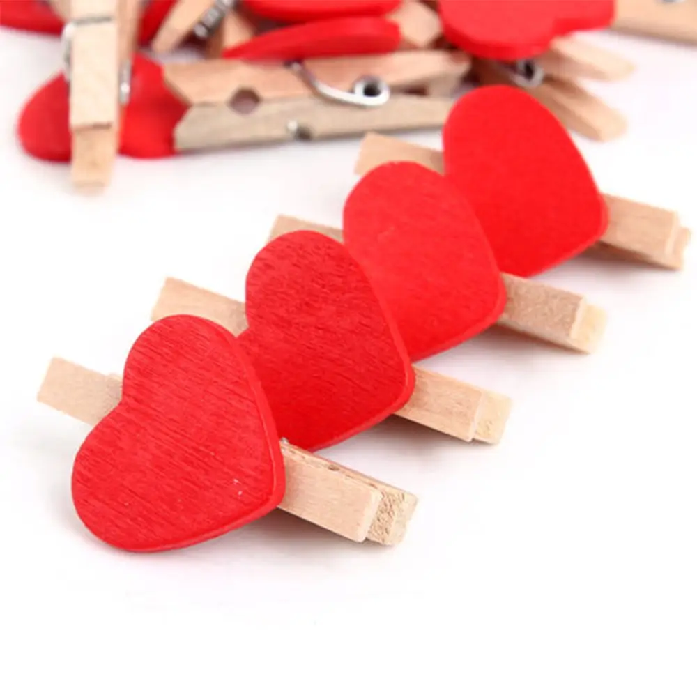 20Pcs Mini Wooden Red Heart Pegs Photo Paper Clips Wedding Christmas Decoration 
