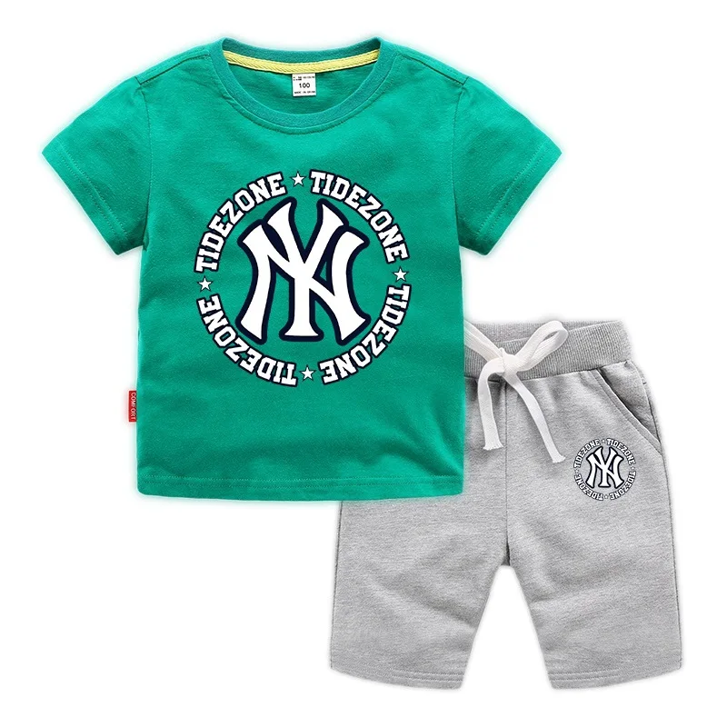 

2019 new boys' summer suit children's clothes children's short-sleeved children's casual T-shirts and shorts two trendy sets