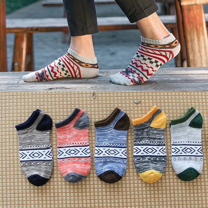 

1set = 5pair spring and summer fashion men's retro star national style color matching shallow mouth charm men's socks 100 cotton