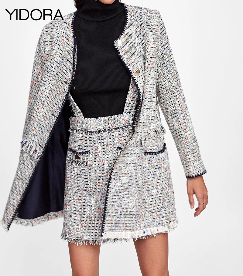 

Latest Textured Tweed Coat With Front Buttoned & Tassel & Contrast Thread Detail - F/W 2018 Women Round Neck Long Sleeves Coat