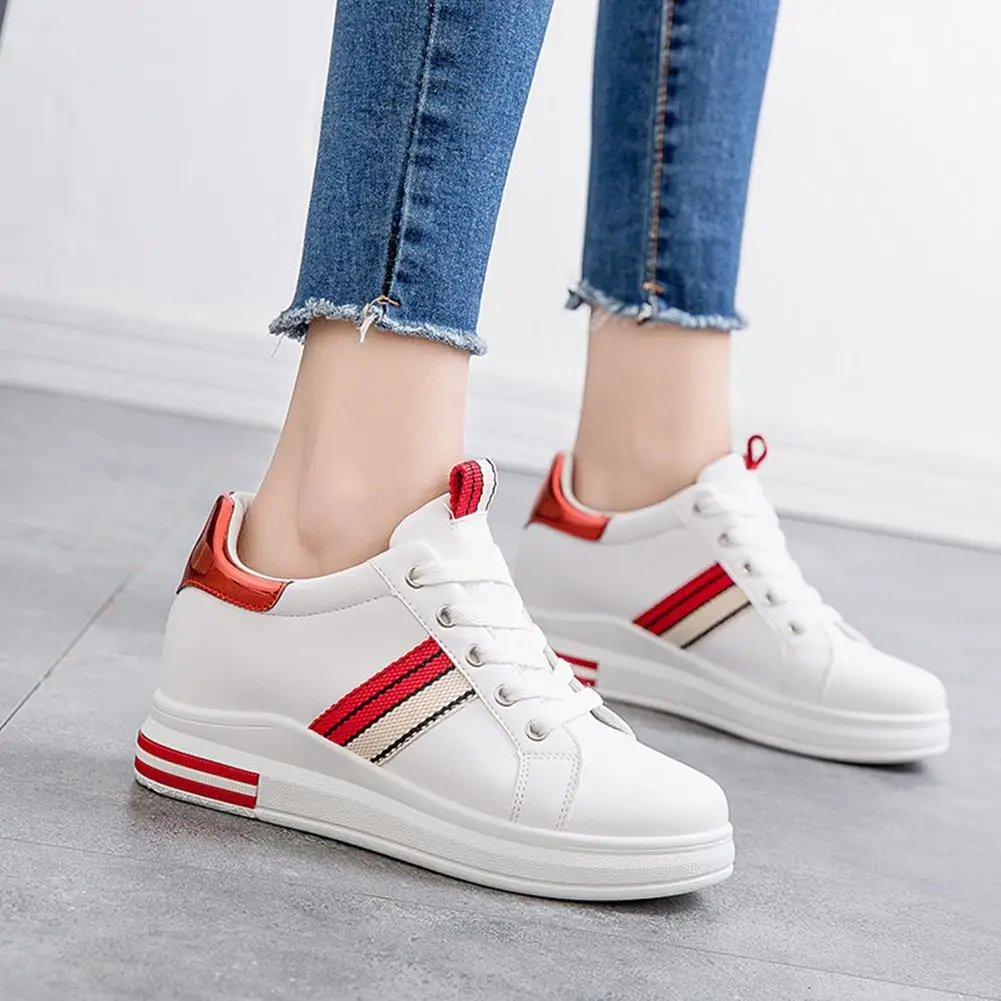 ladies sports shoes with heels