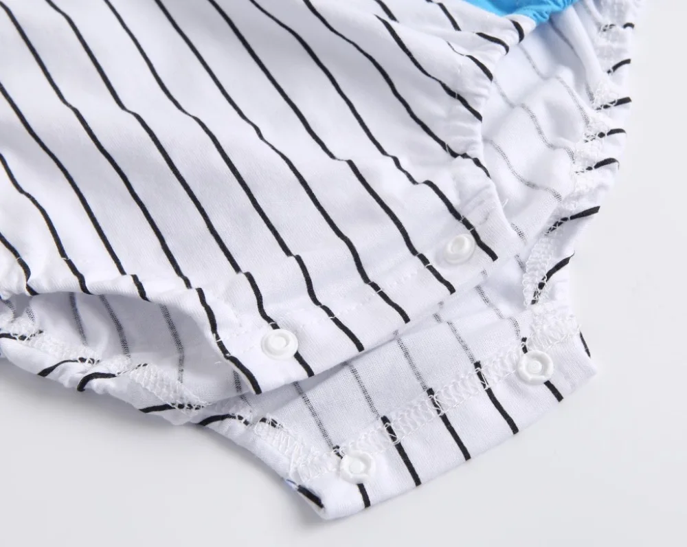 10852417241_1899811512