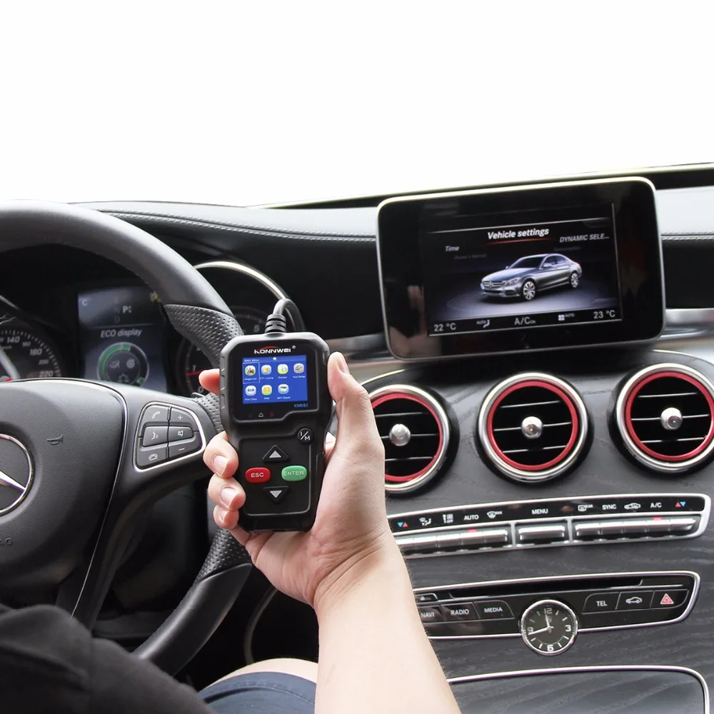 New-arrival-Mini-Multifunction-OBD2-Auto-Diagnostic-Scanner-KONNWE-KW680-In-Russian-Gas-Diesel-Analyzer-Car (3)