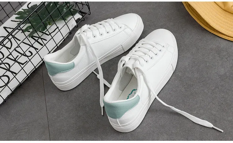 4834135163_2120137799