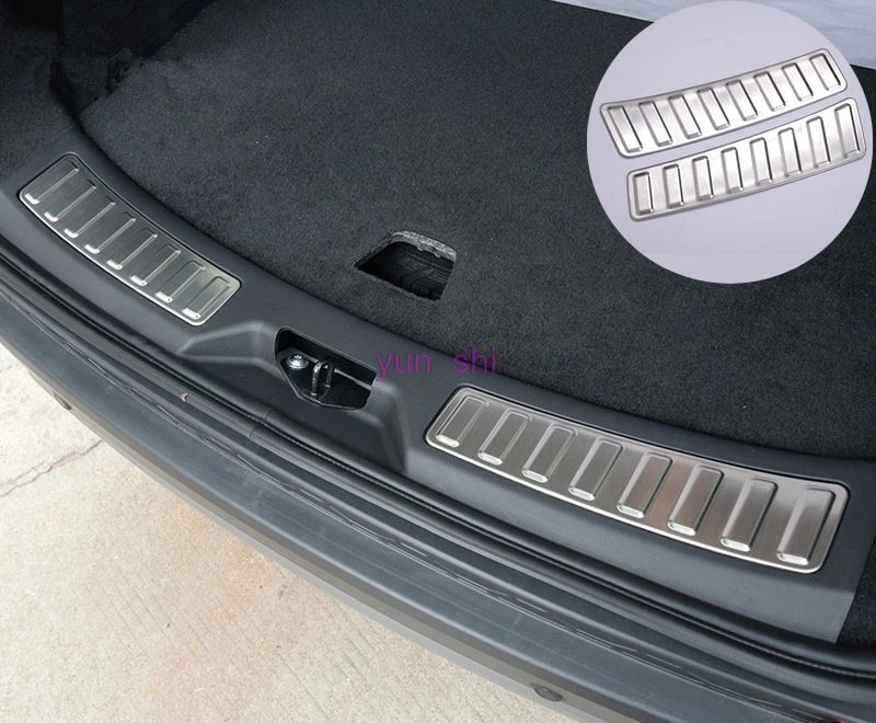 2 pcs 304 Stainless Steel Car Trunk Guard Plate Stickers For Land rover Discovery Sport 2015-2017 Bumper Protection Accessories