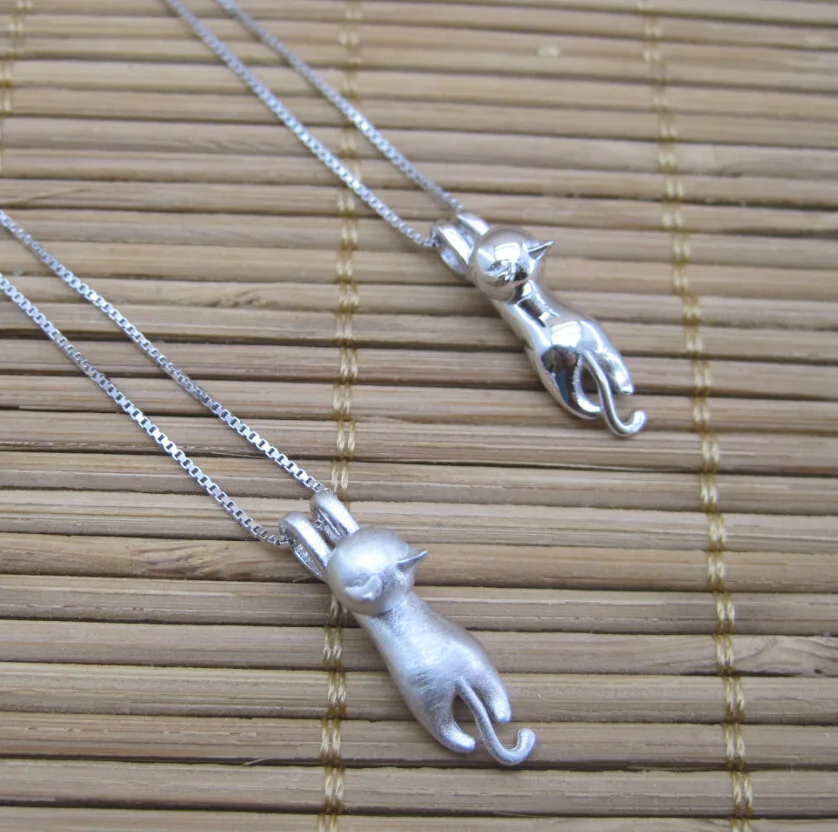 Sterling 925 silver climbing cat necklace matt or glossy surface pendant hand crafted plain brushed 3D pendant necklace jewelry
