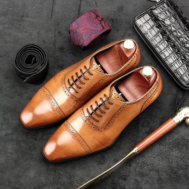 

Genuine Leather Brogue Shoes Men Oxfords Dress Wedding Shoes Male British Breathable Pointed Shoes Bullock Carved Fomal Shoes
