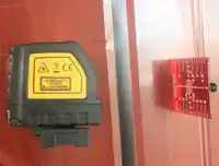 NEW Self Leveling Horizontal Vertical Cross Line Laser Level Magnetic Bracket