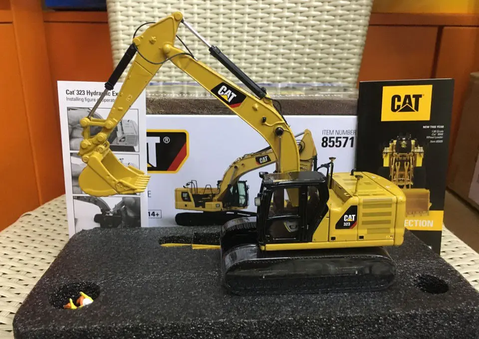 DM 1:50 Caterpillar Cat 323 гидравлический экскаватор для инженерной техники бренд Diecast Masters 85571 для формирования коллекций, украшения