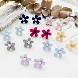Маленькие серьги ручной работы из смолы в форме цветка в Корейском стиле Женские аксессуары модные стильные серьги ювелирные изделия 2019