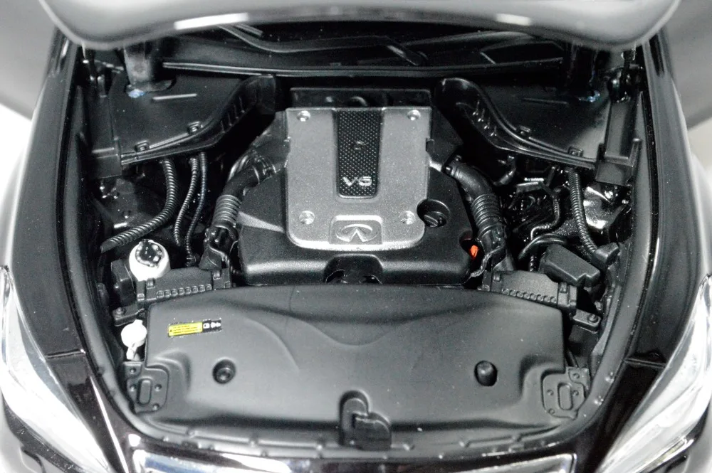 Infiniti-Q70L-2016-BK-07