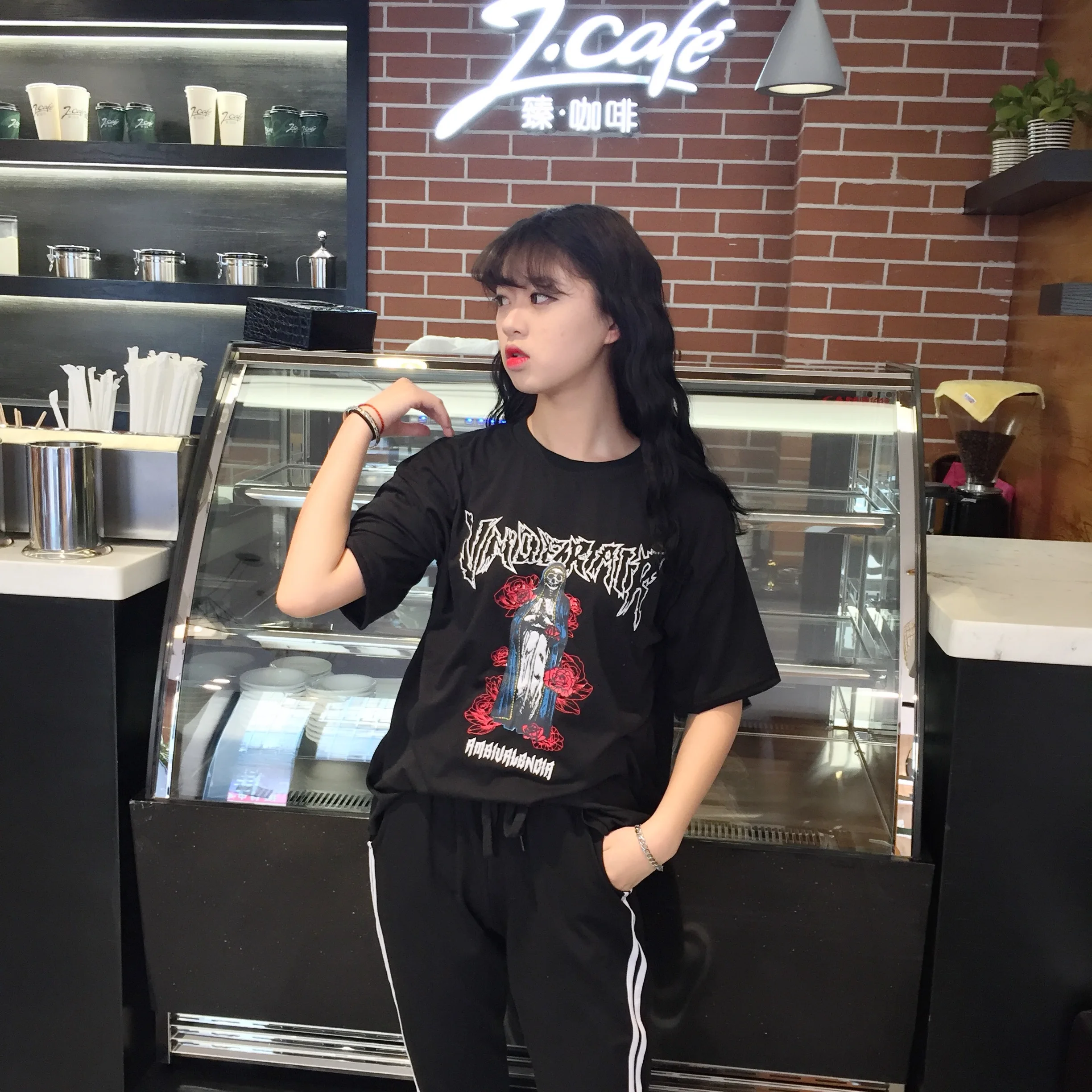  Halajuku Cartoon Style Printed Rose Loose Black Big Short Sleeve Female T-shirt