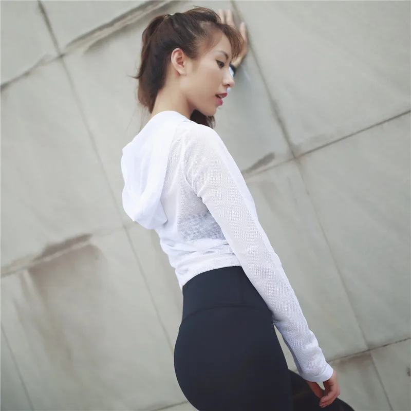 

Women's Mesh Breathable Shirt Polyester Spandex Black White Beige Three Colors Sport Running Jacket for Yoga Fitness Run Dance